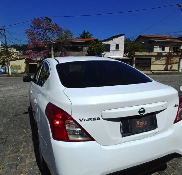 NISSAN VERSA 1.6 S