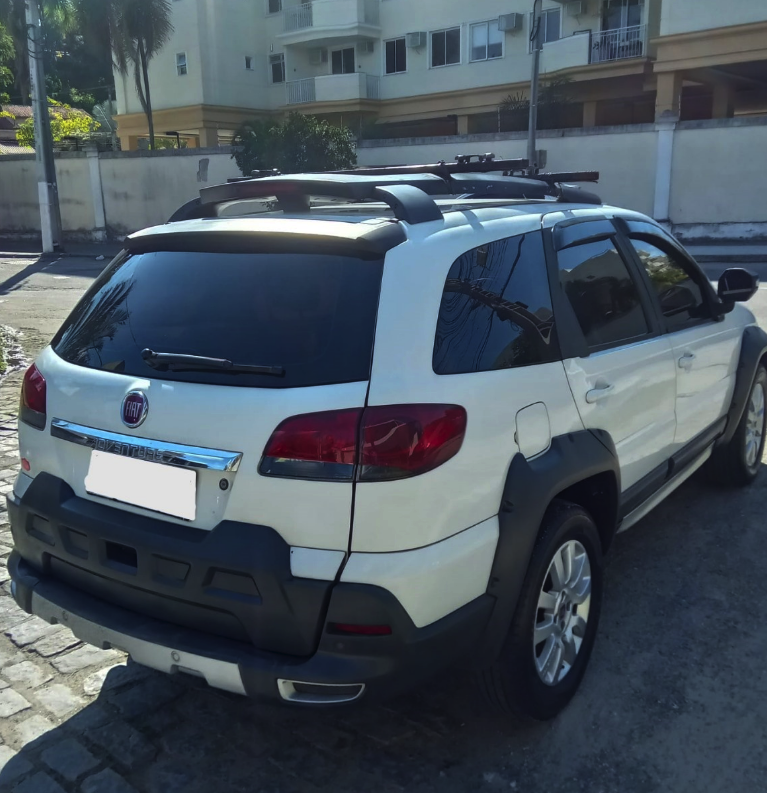 FIAT/WEEKEND ADVENTURE